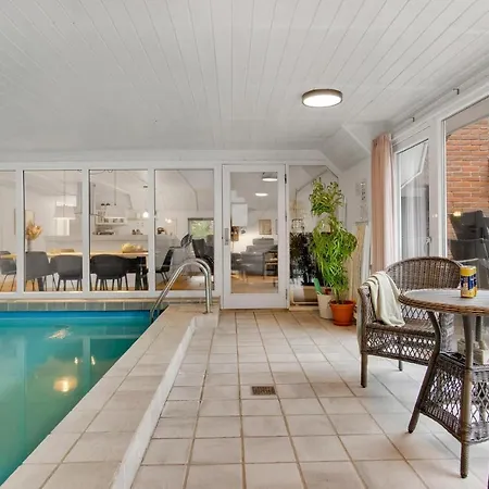 Gorgeous In With Indoor Swimming Pool *