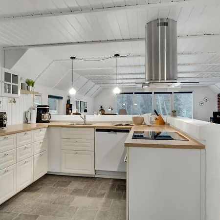 In With Sauna בית נופש *