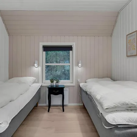 בית נופש In With Sauna